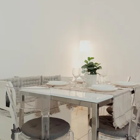 Bauhaus Literary Apartman *